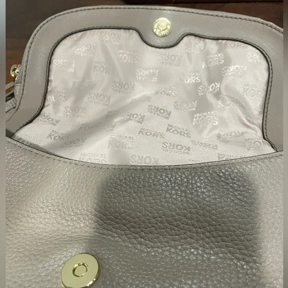 Michael Michael Kors Bedford Tassel Pebbled Leather Shoulder Bag in Taupe - Picture 9 of 10